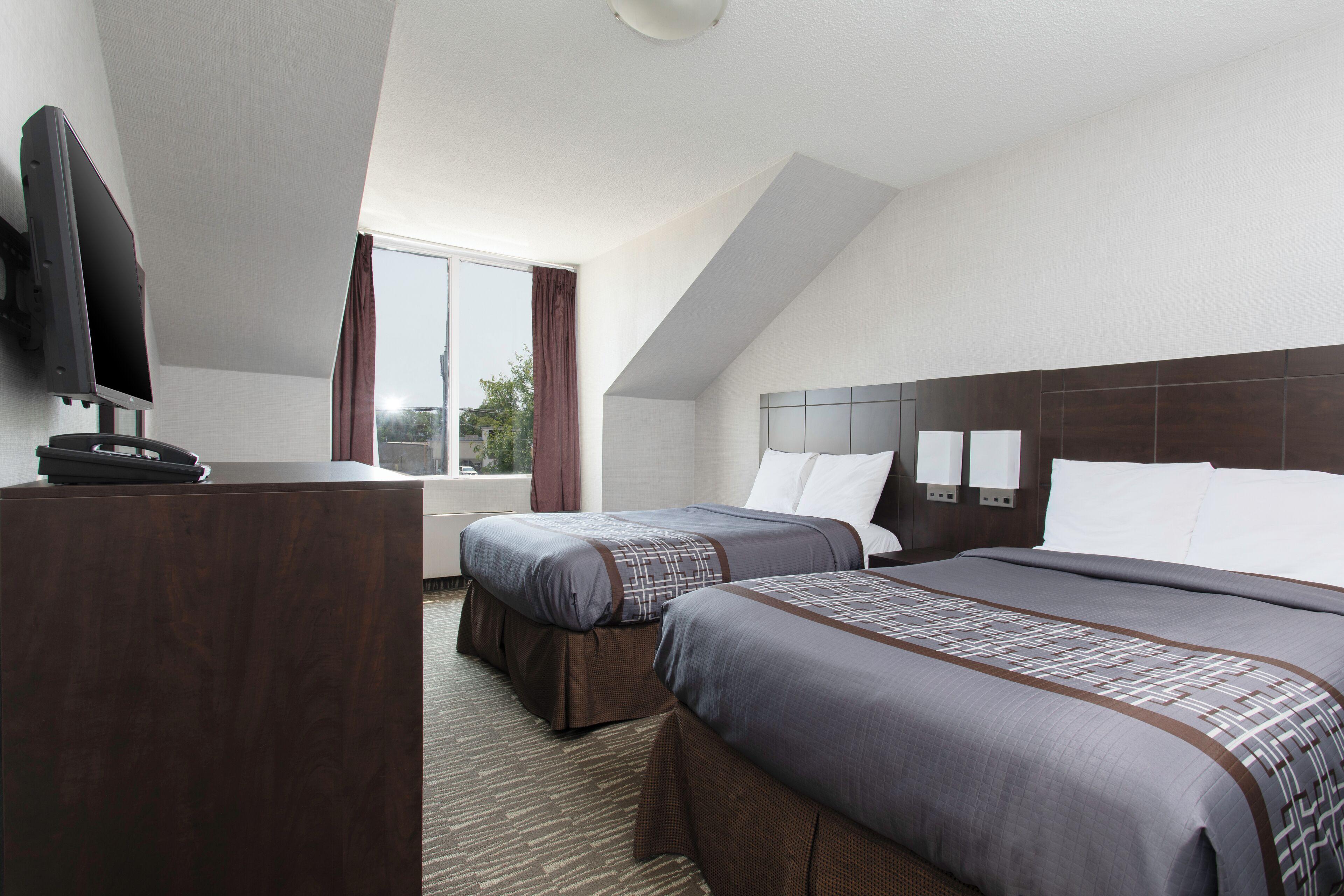 SUPER 5 INN | ⋆⋆ | MISSISSAUGA, CANADA | SEASON DEALS FROM $64